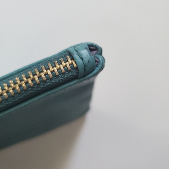 Fossil Teal Pebbled Leather Wristlet - Picture 9 of 15